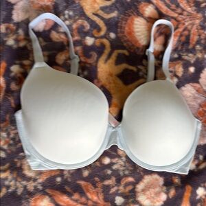 PINK Victoria's Secret Wear Everywhere T Shirt Lightly Lined Bra